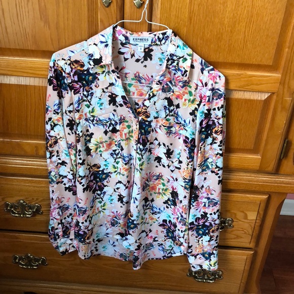 Express Tops - Express Portofino Shirt 🌷